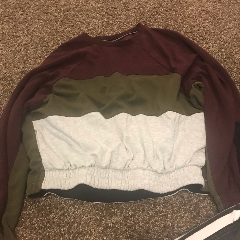 Hurley 3 tone sweater